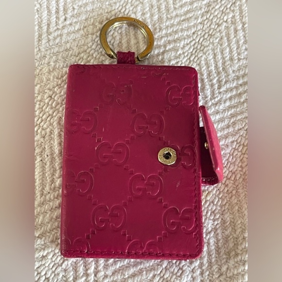 Gucci keychain wallet holder in pink - Picture 2 of 13